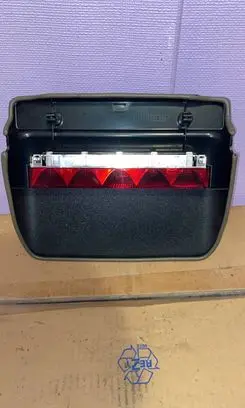 Ford Escort Third/center stoplight 98AG13N408E
