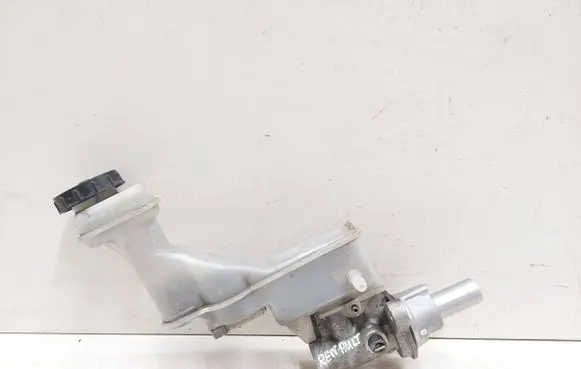 Master brake cylinder