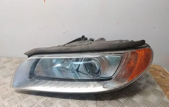 Volvo S80 Headlight/headlamp 31214347