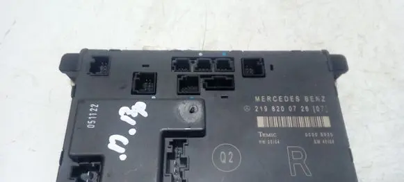 Mercedes-Benz CLS C219 Door control unit/module 2198200726