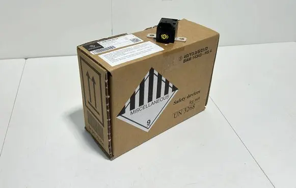 Mercedes-Benz CLA C118 X118 Battery relay fuse A0009822904 39194
