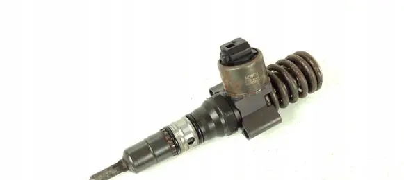 Fuel injector