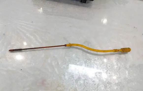 Renault Twingo II Oil level dip stick 