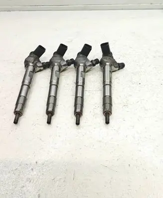 Audi A4 S4 B9 8W Fuel injector 0445110556 3033