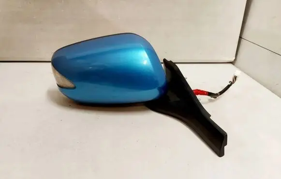 Honda Insight Front door electric wing mirror