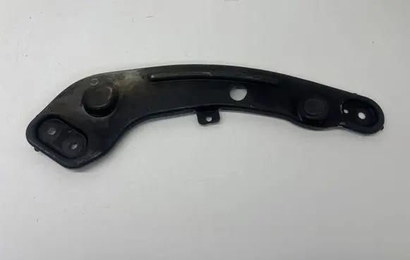 Headlight/headlamp mounting bracket