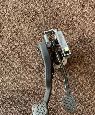 BMW 1 F20 F21 Pedal assembly 6860644