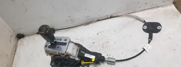 Volvo XC70 Gear shifter/selector P30787547 31259082