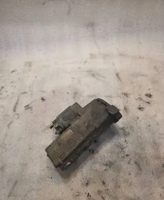 Mitsubishi Pajero Starter motor 