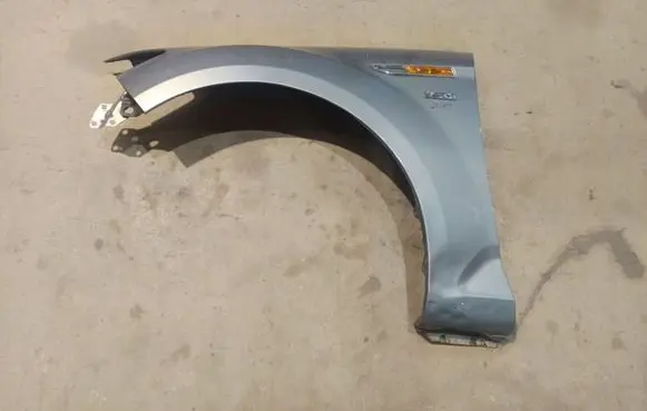 Ford Mondeo MK IV Fender 