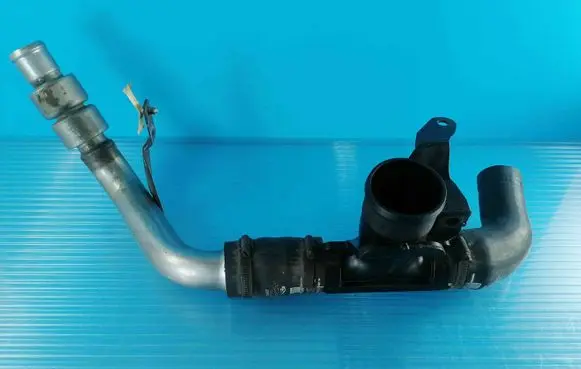 Jaguar XF Intercooler hose/pipe 4R836N870A