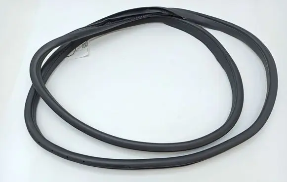 Mercedes-Benz B W246 W242 Front door rubber seal 