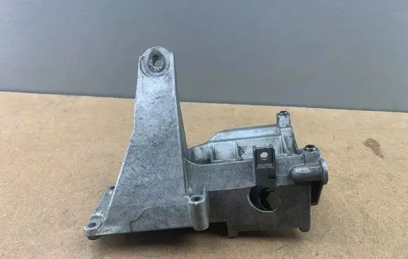 BMW X5 E53 A/C compressor mount bracket 7503463 64557503463 64557503477