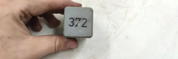 Volkswagen PASSAT B5 Other relay 4D0951253 899309000
