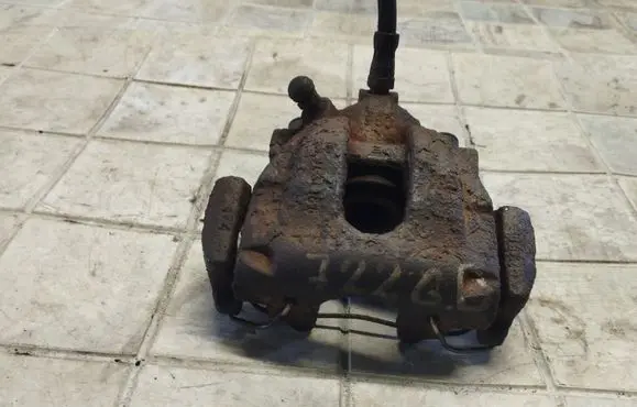 Rear brake caliper