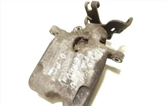 Opel Insignia A Rear brake caliper
