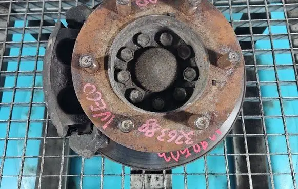 Iveco Daily 4th gen Front wheel hub spindle knuckle IMPRK1398503