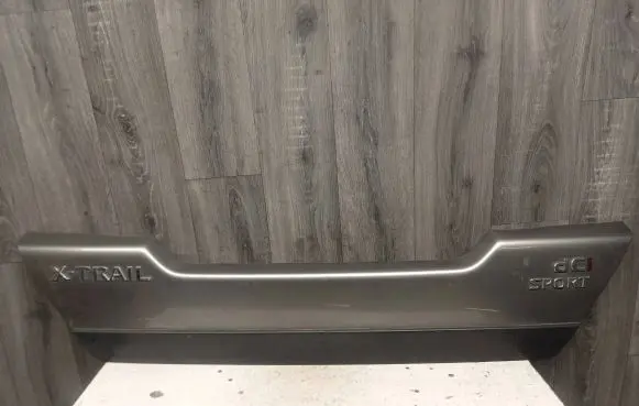 Nissan X-Trail T31 Tailgate trim 90901JG00A 90901JG10A 909011DJ1A