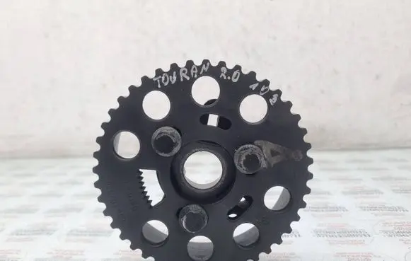 Volkswagen Touran I Camshaft pulley/ VANOS 038109111E 03G109240