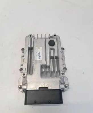 Mazda CX-7 Reducing agents exhaust control unit 0281020137 R2AX18701D