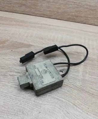 BMW 5 E34 Aerial antenna amplifier 1392203