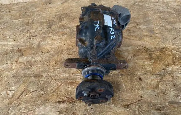 BMW 4 F32 F33 Rear differential 7514992