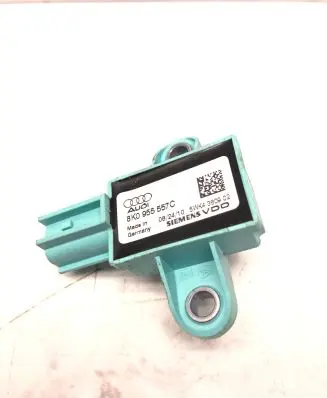 Audi A4 S4 B8 8K Airbag deployment crash/impact sensor 8K0955557C 5WK4380902