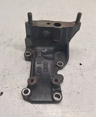 Volkswagen Touareg II Other engine bay part 059145195