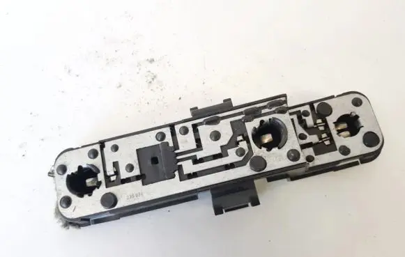 Volvo S40, V40 Tail light bulb cover holder 236873