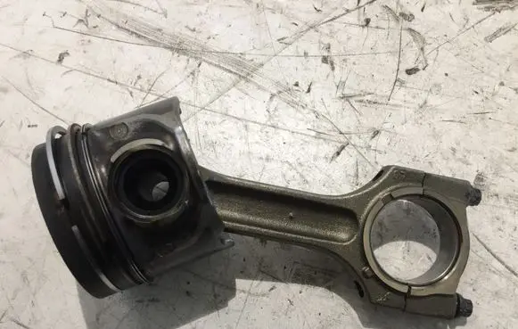 BMW X5 E70 Piston with connecting rod 174 84L107