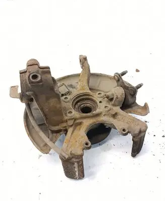 Volkswagen Golf V Front wheel hub