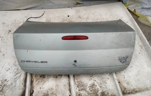 Chrysler 300M Tailgate/trunk/boot lid pilkas