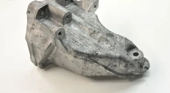 Mercedes-Benz GLC X253 C253 Engine mounting bracket A6512235504