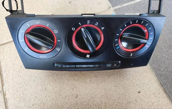 Mazda 3 I Climate control/heater control trim 