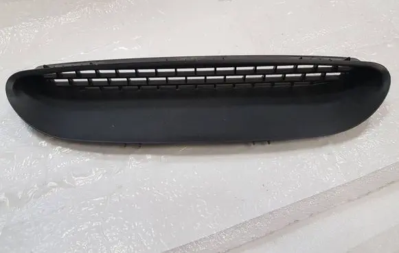 Dodge Challenger Front grill 68184348A