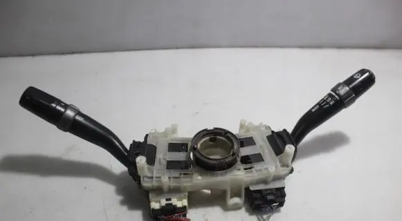 Lexus IS 200-300 Light switch