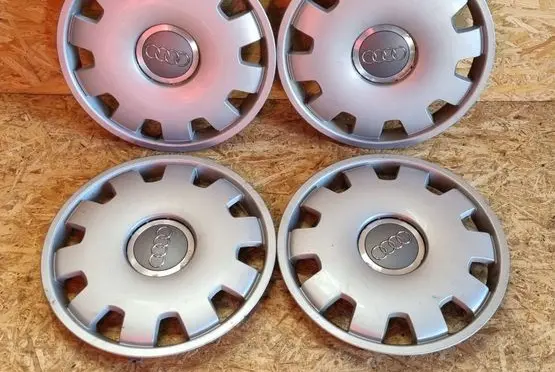 Audi A4 S4 B7 8E 8H R16 wheel hub/cap/trim 4B0601147D