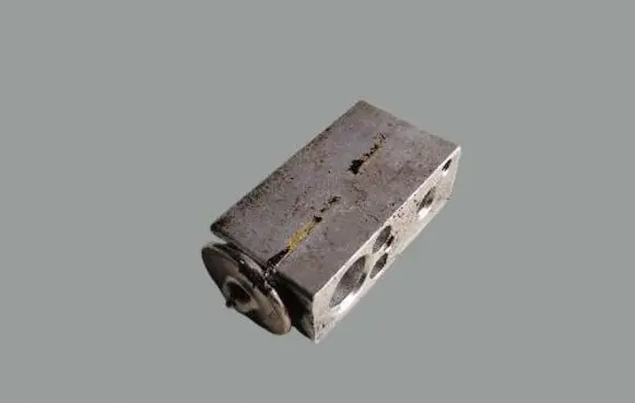 Renault Master III Air conditioning (A/C) expansion valve 31101500