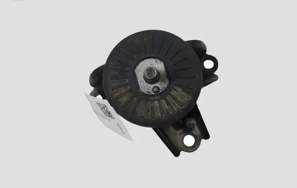 Hyundai i40 Engine mount bracket 21812D1100