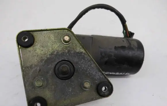 Nissan Serena Front wiper linkage and motor 9390332230