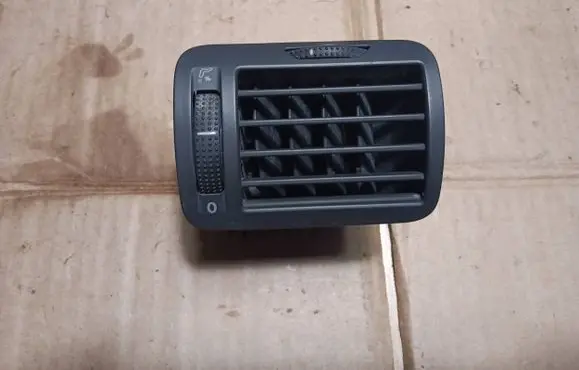 Volkswagen PASSAT B5 Dashboard side air vent grill/cover trim 3B0819703D