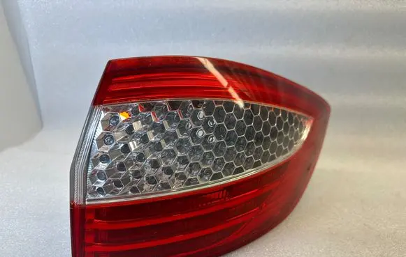 Ford Mondeo MK IV Rear/tail lights 7D7113404B 0374D