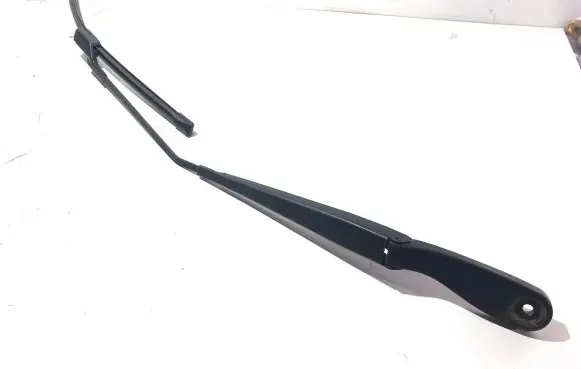 Volvo V50 Windshield/front glass wiper blade 8623160