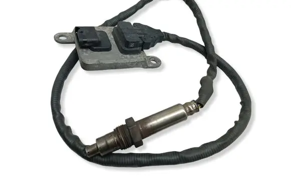 Mercedes-Benz Sprinter W906 Lambda probe sensor A0009059803 0009059803 5WK96683E