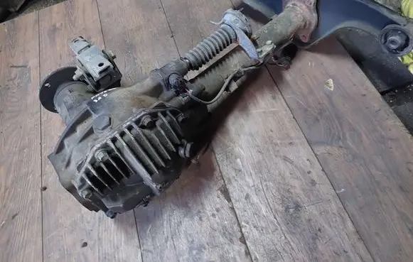 Mitsubishi Pajero Front differential MR453792