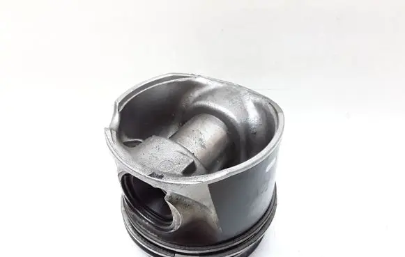 Volvo V60 Piston 