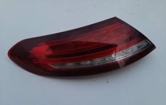 Mercedes-Benz C W205 Rear/tail lights A2059063305 00027426 2SD011786