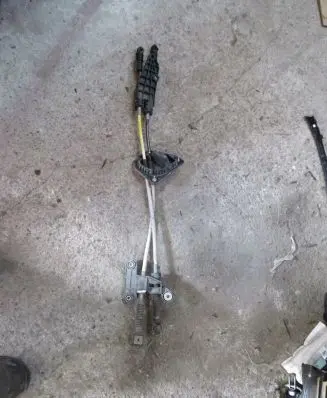 Volkswagen Crafter Gear shift cable linkage