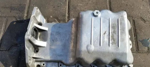 Opel Astra H Oil sump 55848790