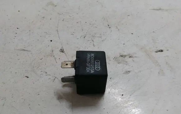 Audi A4 S4 B5 8D Other relay 8D0951253A